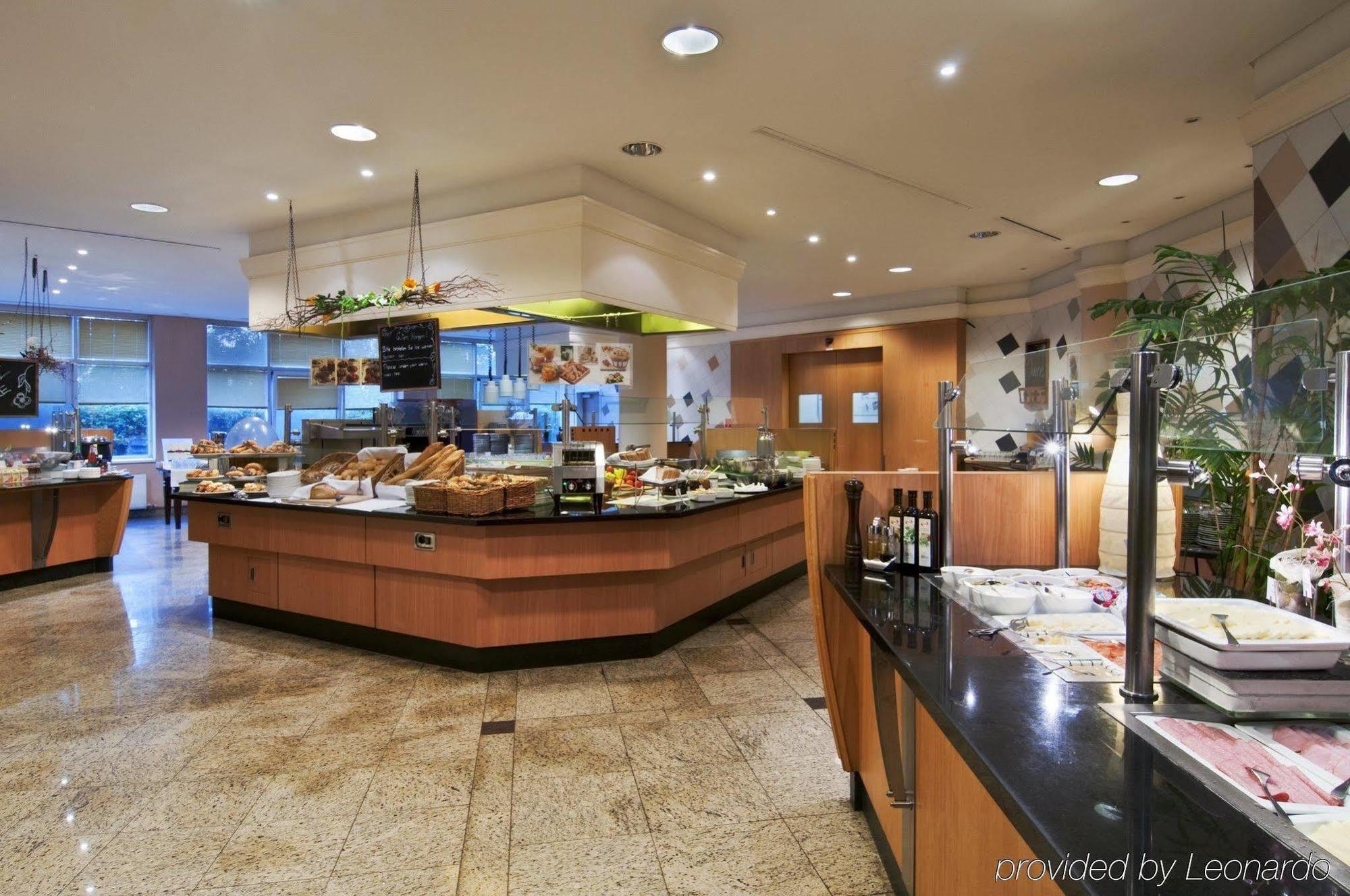 Hilton Garden South 4* Wien